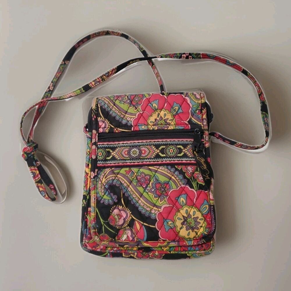 Vera Bradley Cross Body Purse. Fold Over Top Black W Floral Zip Up No Flaws